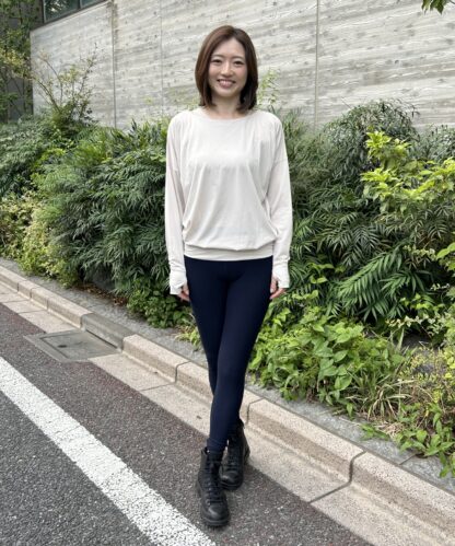 【定番】ライトプライム長袖プルオーバー/エコ・UVカット・吸汗速乾・ホットヨガ対応・ラッシュガード (エクリュ) - 画像 (5)